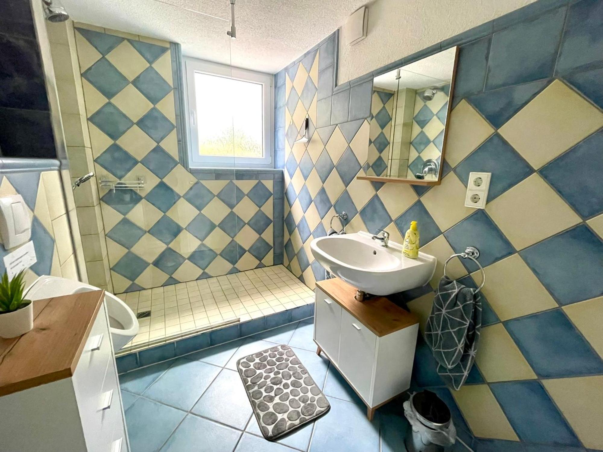 Kleine Auszeit Ferienwohnung Nahe Bosenbergklinik Mit Parkplatz, Haustiere Willkommen Sankt Wendel Ngoại thất bức ảnh